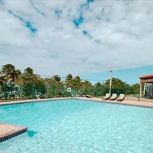2* Hotel Oceania At 681 Ocean Drive